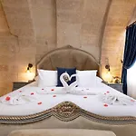 Hotel Elysion Cave 2*