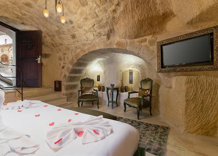 Hotel Elysion Cave