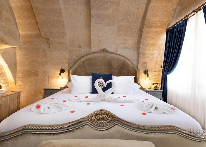 Hotel Elysion Cave 2*