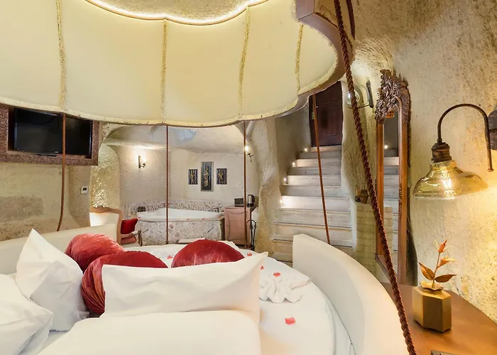 Elysion Cave Hotel 2*